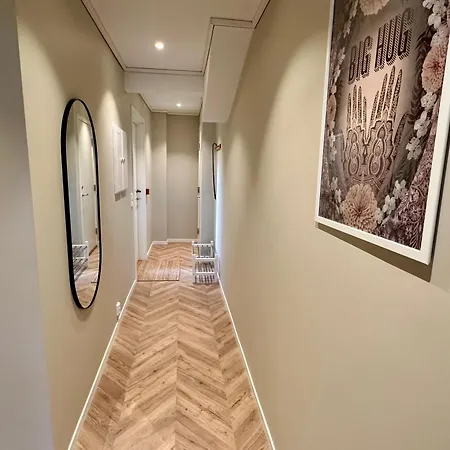 Modern 105 Apartament *